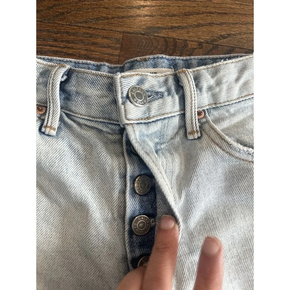 GRLFRND Helena Short in Kiki Womens Size 25 Light-wash Distressed Jean G0800 - Picture 3 of 10